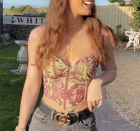 Xavia Brooke