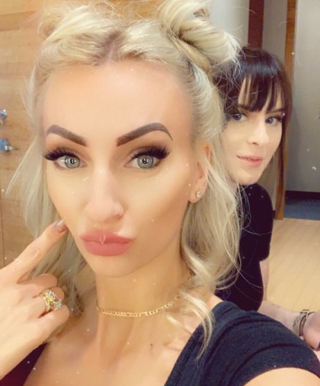 Nacktes geleaktes OnlyFans-Foto von Michelle Pimer