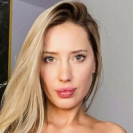 Nacktes geleaktes OnlyFans-Foto von Emilia Szkopiak