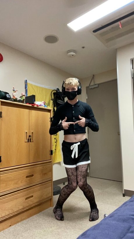 Nacktes geleaktes OnlyFans-Foto von Femboy35