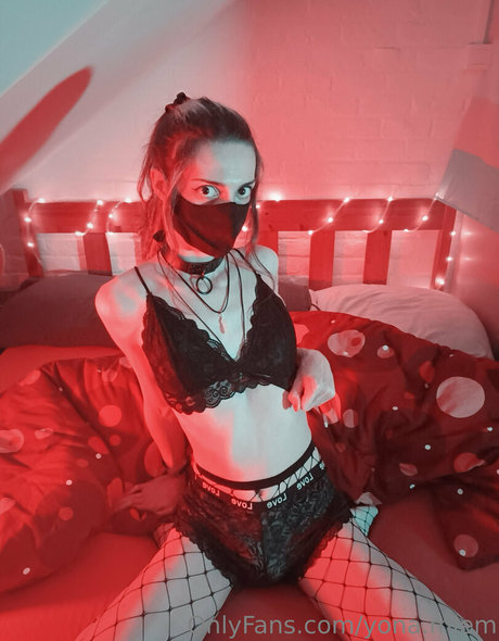 Nacktes geleaktes OnlyFans-Foto von Yonamlem