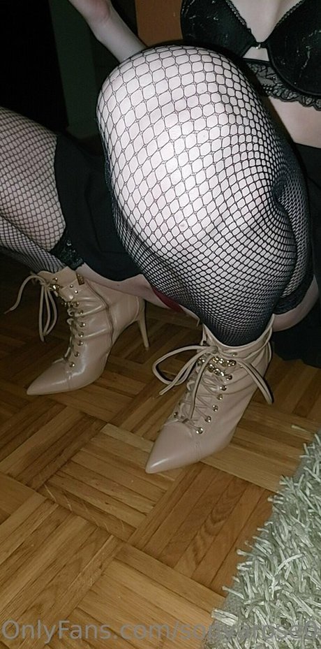 Sonyarose00