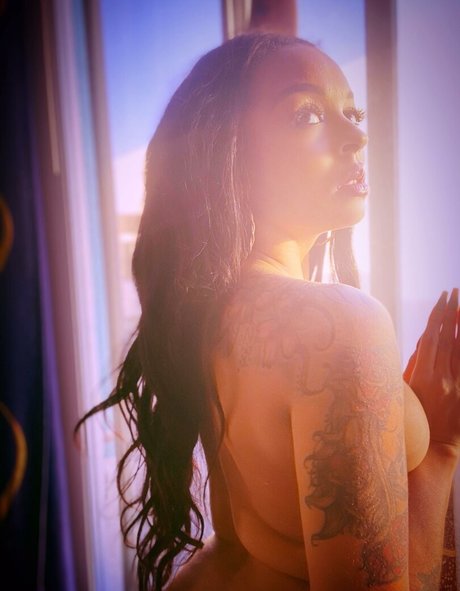 Nacktes geleaktes OnlyFans-Foto von Luciferxkitty