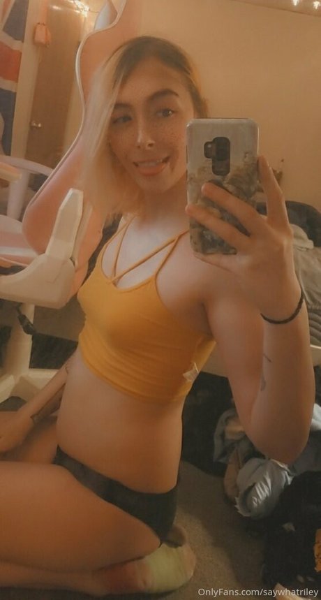 Nacktes geleaktes OnlyFans-Foto von Saywhatriley