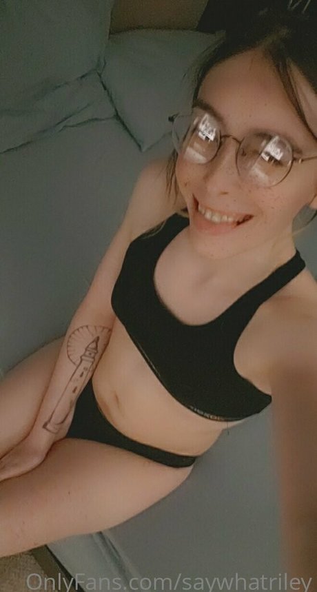Nacktes geleaktes OnlyFans-Foto von Saywhatriley