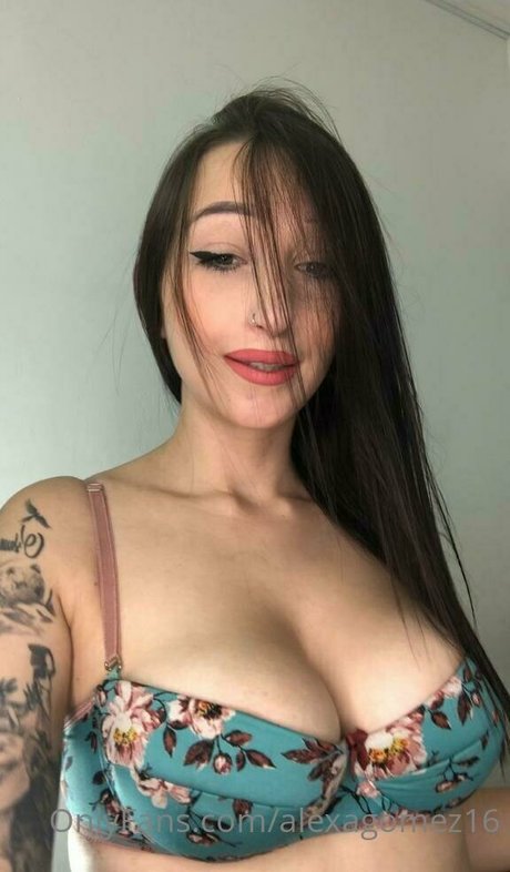 Nacktes geleaktes OnlyFans-Foto von Alexagomez16