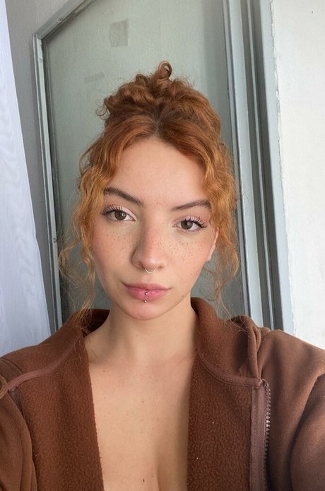 Nacktes geleaktes OnlyFans-Foto von Chloe Parker