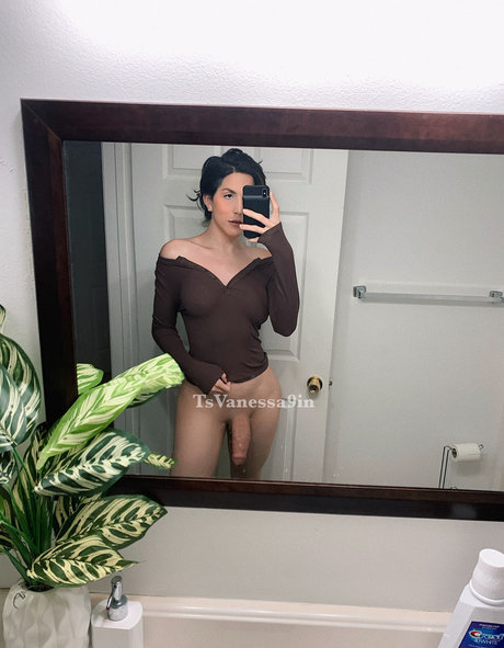 Nacktes geleaktes OnlyFans-Foto von Ts Vanessa9in