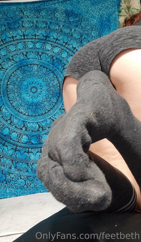 Nacktes geleaktes OnlyFans-Foto von Feetbeth