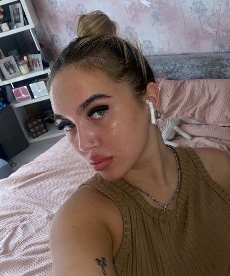 Nacktes geleaktes OnlyFans-Foto von Caoimheeee