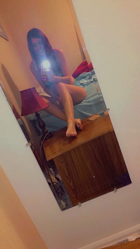Nacktes geleaktes OnlyFans-Foto von Thabaddest