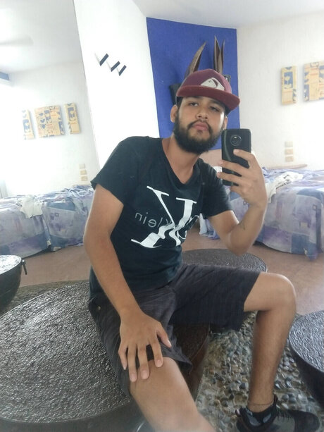 Nacktes geleaktes OnlyFans-Foto von Macho Preador