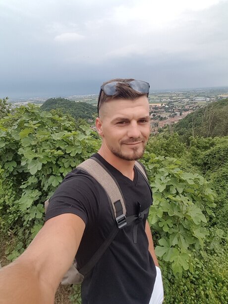 Nacktes geleaktes OnlyFans-Foto von Plescan Ionut
