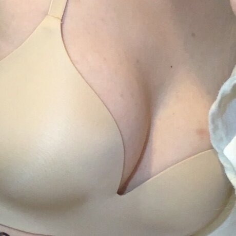 Nacktes geleaktes OnlyFans-Foto von  