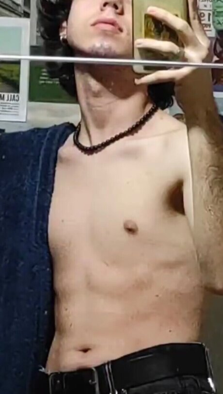 Nacktes geleaktes OnlyFans-Foto von Salixlonica