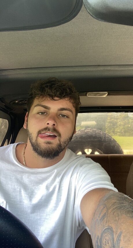 Nacktes geleaktes OnlyFans-Foto von Zachary