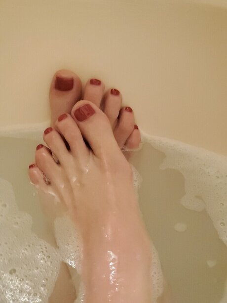 Nacktes geleaktes OnlyFans-Foto von M1lf Feet