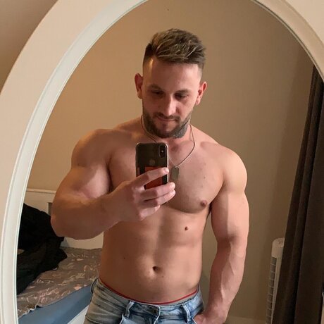 Nacktes geleaktes OnlyFans-Foto von Laurentiu