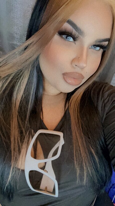 Nacktes geleaktes OnlyFans-Foto von Bella Mvrie