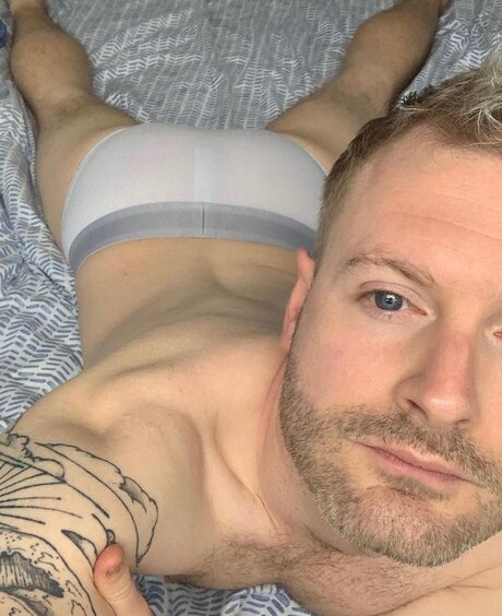 Nacktes geleaktes OnlyFans-Foto von Kiwiinlondon