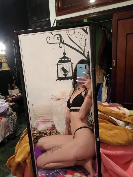 Nacktes geleaktes OnlyFans-Foto von 0
