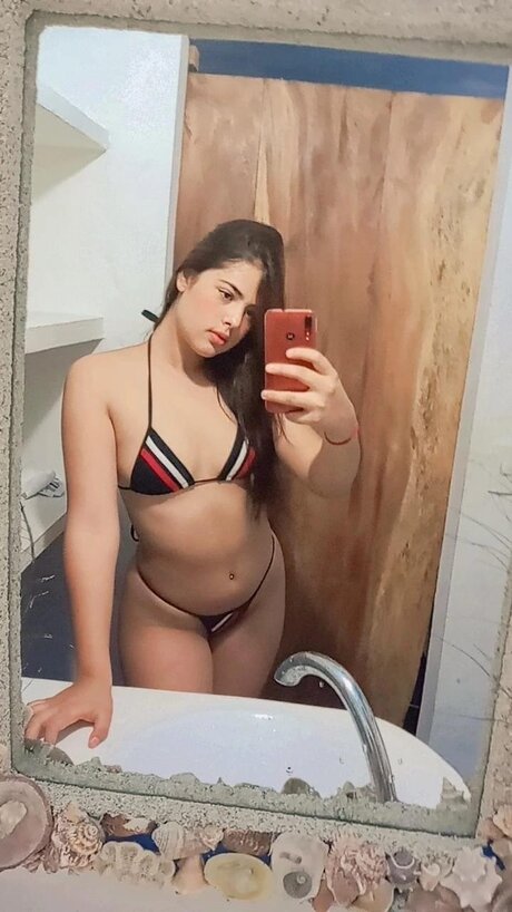 Nacktes geleaktes OnlyFans-Foto von Vicsofy27