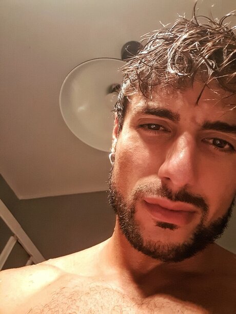 Nacktes geleaktes OnlyFans-Foto von Alessandro