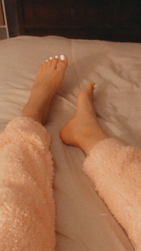 Nacktes geleaktes OnlyFans-Foto von Beee