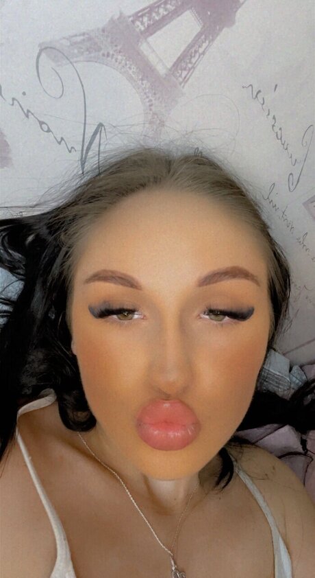Nacktes geleaktes OnlyFans-Foto von Leah