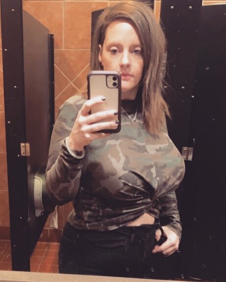Nacktes geleaktes OnlyFans-Foto von Jojo