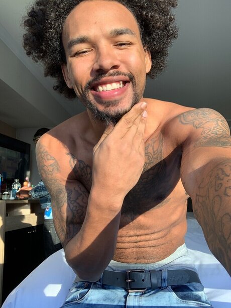 Nacktes geleaktes OnlyFans-Foto von Dylan Ward