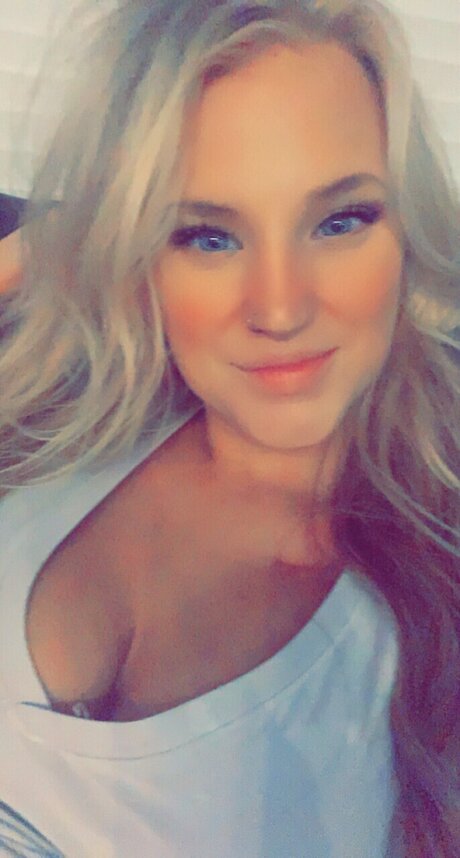 Nacktes geleaktes OnlyFans-Foto von Bethany