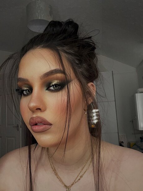 Nacktes geleaktes OnlyFans-Foto von Miky