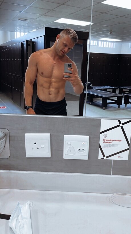Nacktes geleaktes OnlyFans-Foto von Brian
