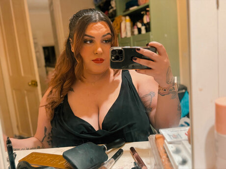 Nacktes geleaktes OnlyFans-Foto von Gee