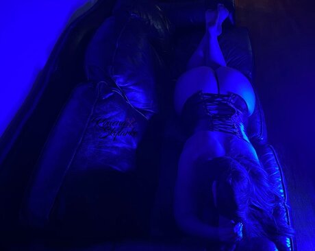 Nacktes geleaktes OnlyFans-Foto von Rowena Skylarke