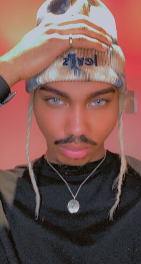 Nacktes geleaktes OnlyFans-Foto von Supathroat