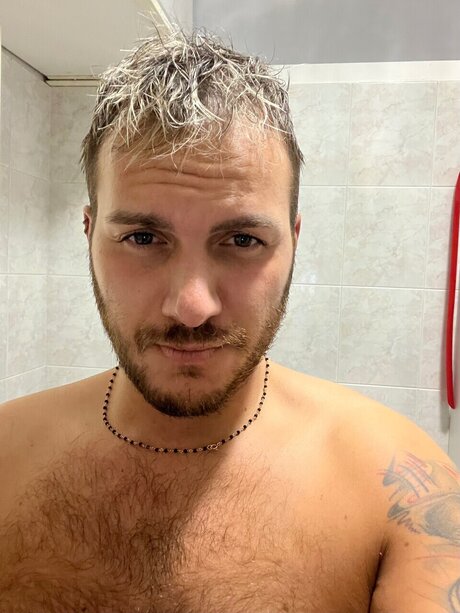 Nacktes geleaktes OnlyFans-Foto von Mrl