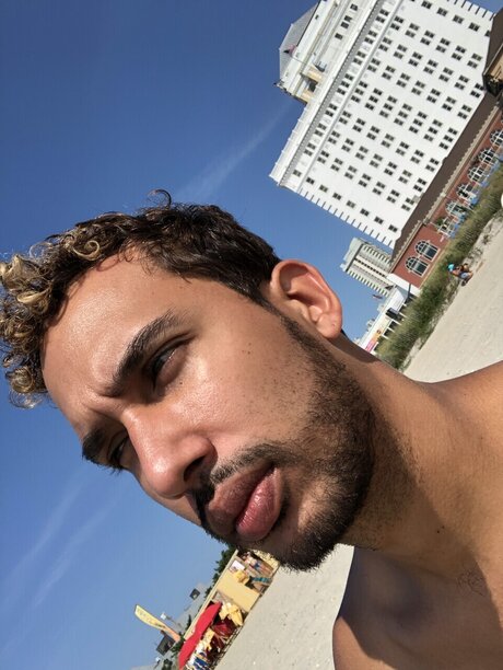 Nacktes geleaktes OnlyFans-Foto von Ag