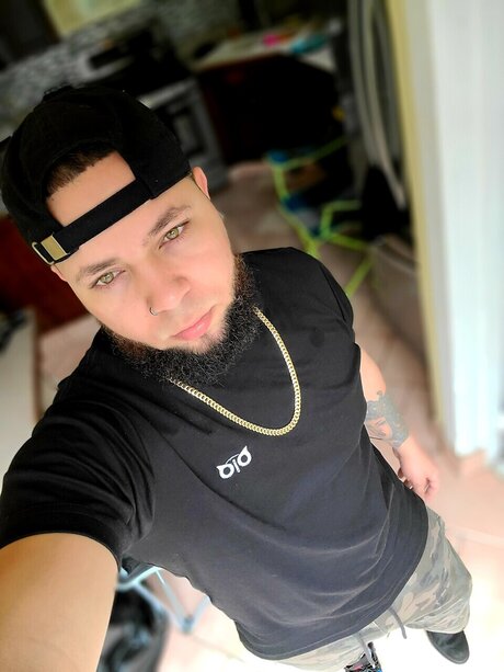 Nacktes geleaktes OnlyFans-Foto von Julian Ramirez