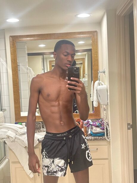 Nacktes geleaktes OnlyFans-Foto von King Christian 