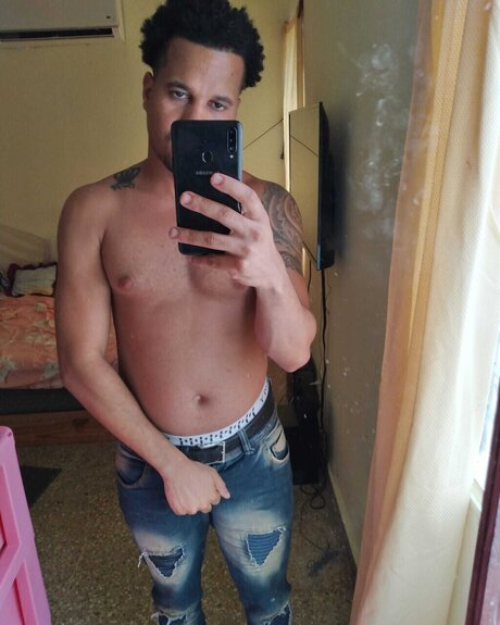 Nacktes geleaktes OnlyFans-Foto von Brocha007