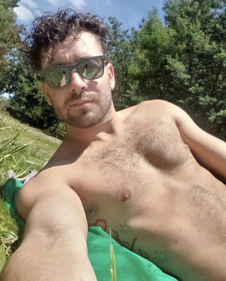 Nacktes geleaktes OnlyFans-Foto von Xavier Reiss