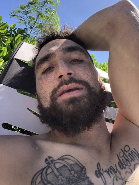 Nacktes geleaktes OnlyFans-Foto von Stepdadmo