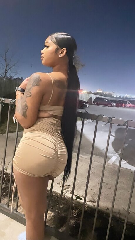 Nacktes geleaktes OnlyFans-Foto von A
