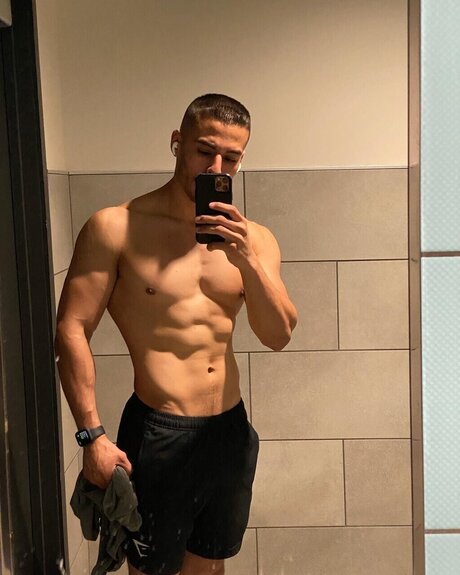 Nacktes geleaktes OnlyFans-Foto von Alex