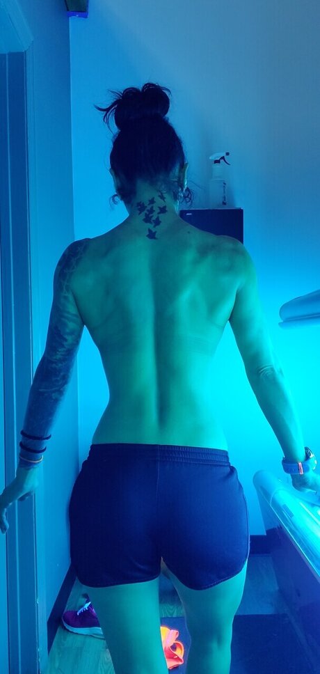 Nacktes geleaktes OnlyFans-Foto von Divinevixen