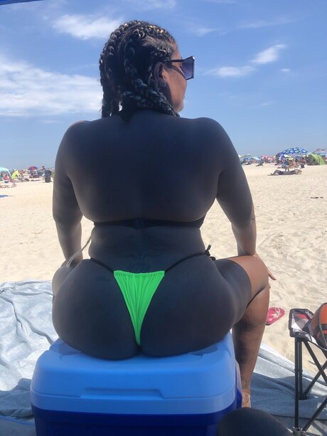 Nacktes geleaktes OnlyFans-Foto von Lightnsweeter