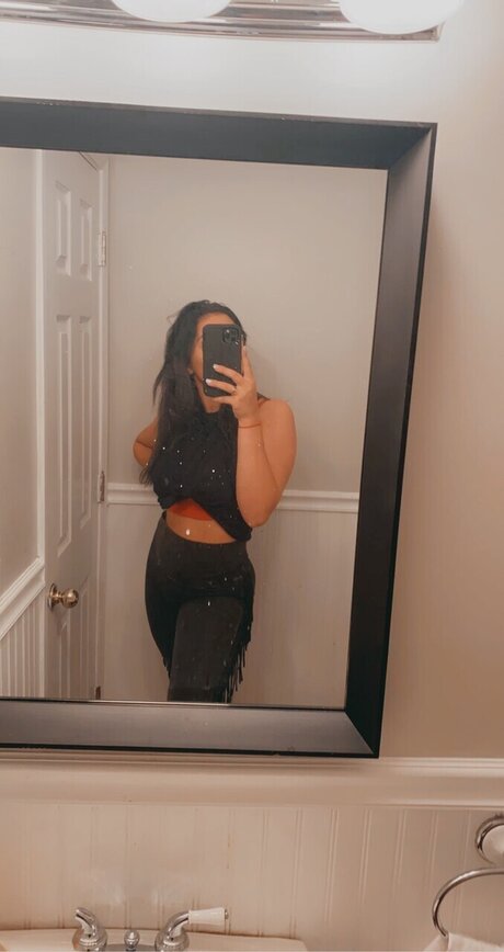 Nacktes geleaktes OnlyFans-Foto von Luckybby