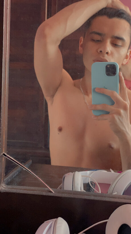 Nacktes geleaktes OnlyFans-Foto von Juan Salas